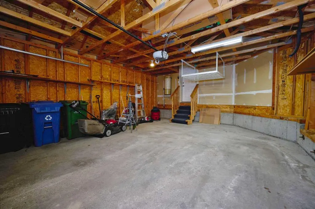 19 Westpoint Court SW