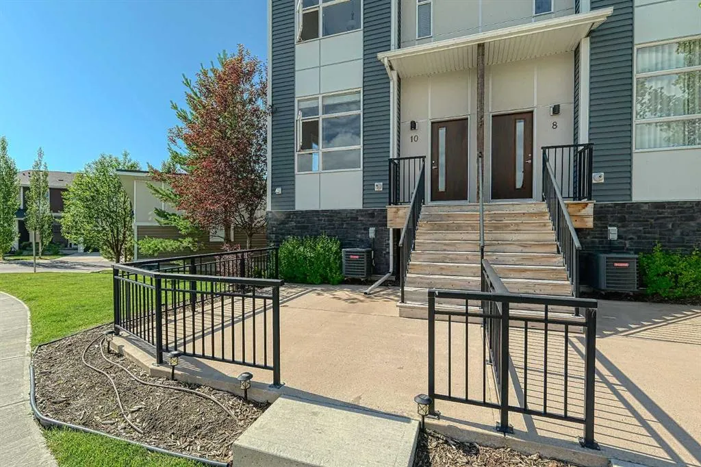 10 Walden Lane SE