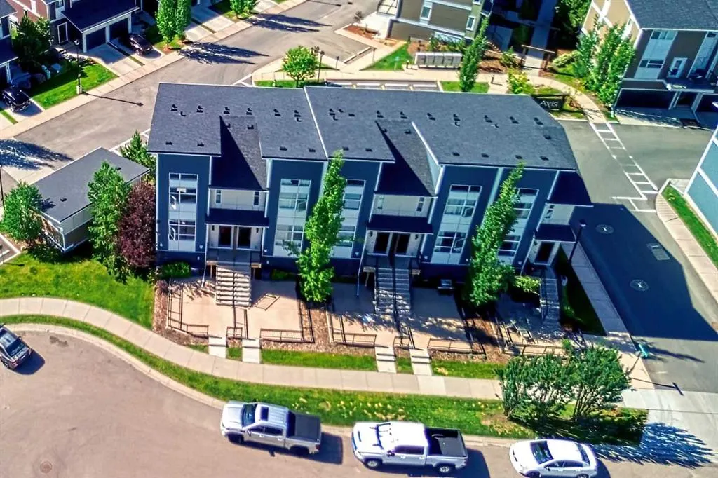 10 Walden Lane SE