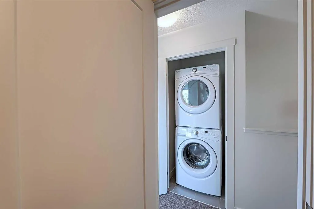 10 Walden Lane SE