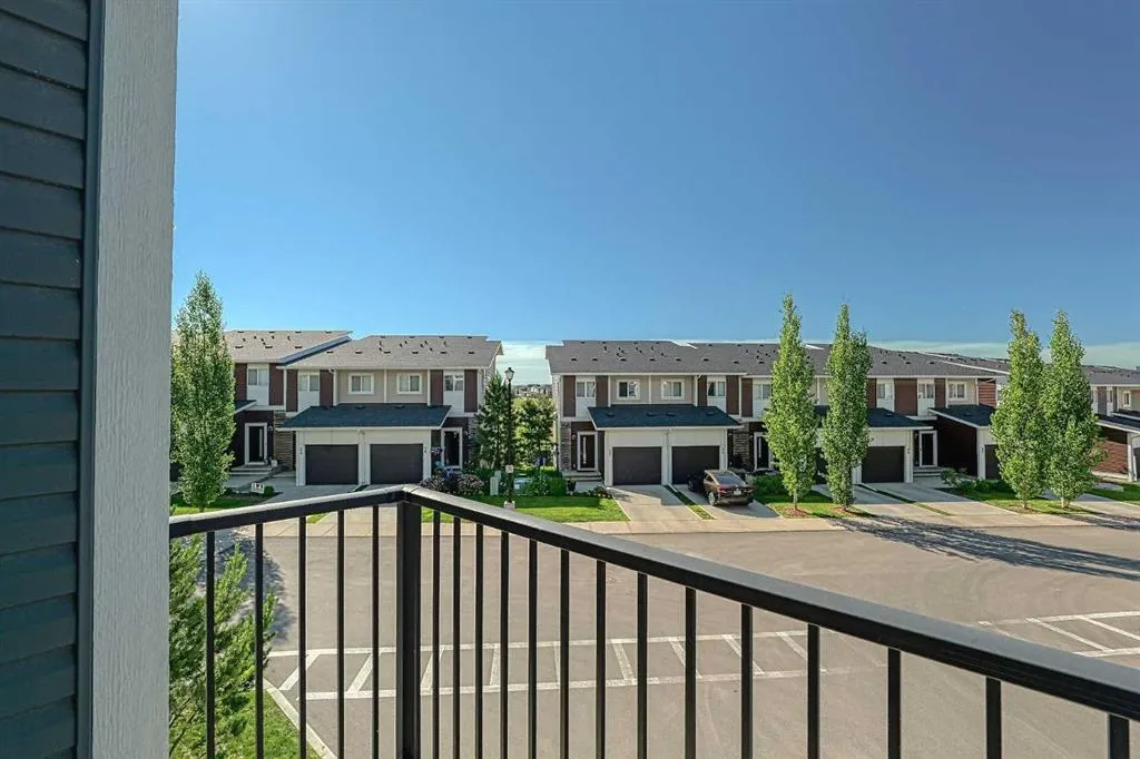 10 Walden Lane SE