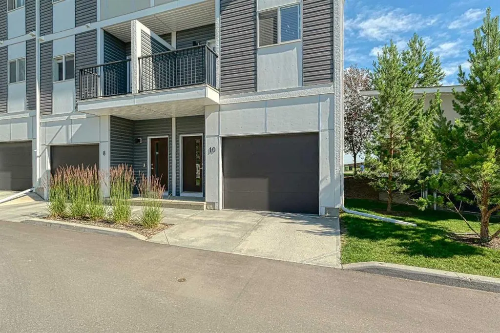 10 Walden Lane SE