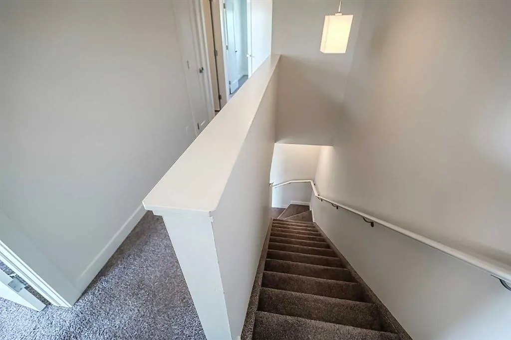 10 Walden Lane SE