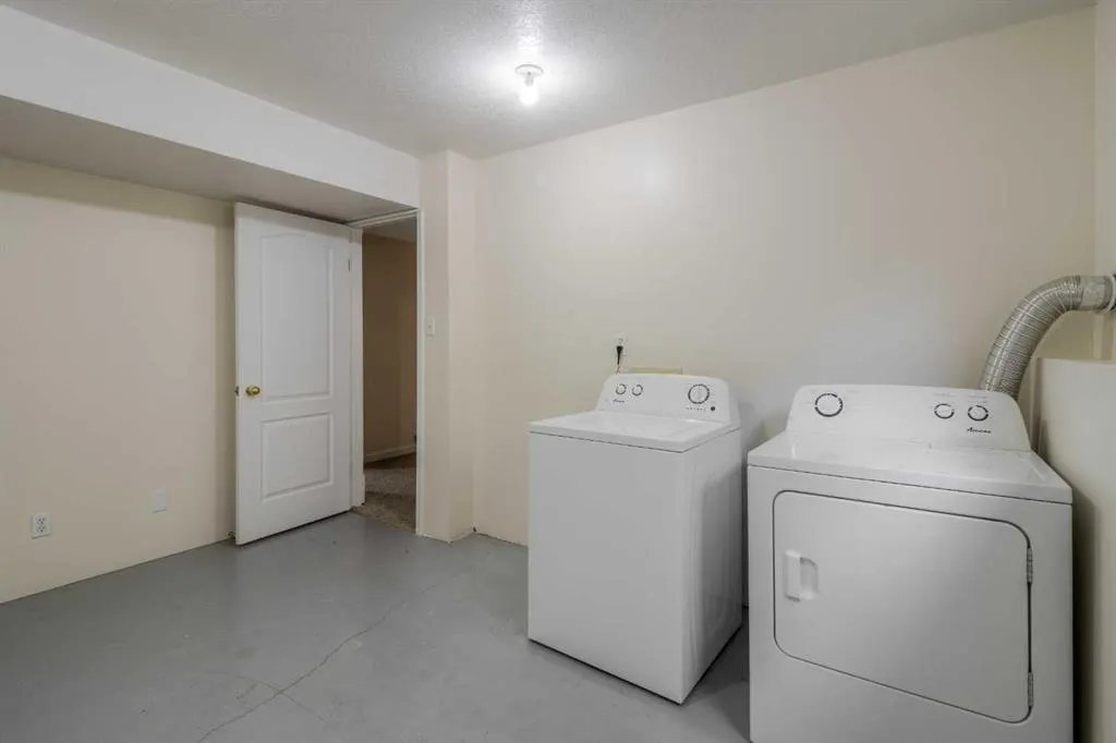 654 Columbia Boulevard W