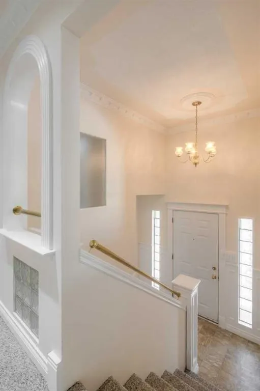 654 Columbia Boulevard W