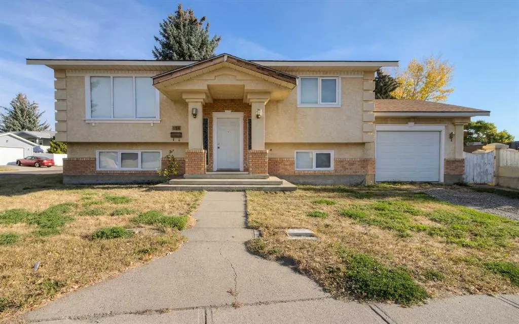 654 Columbia Boulevard W