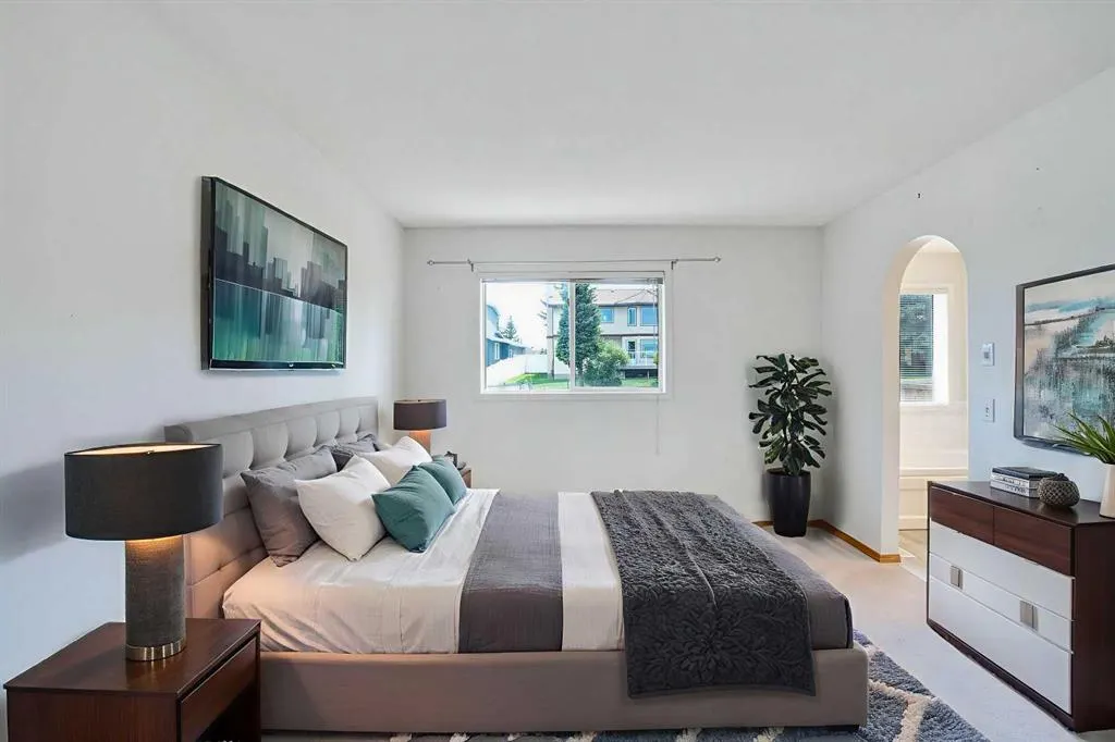 82 Edgevalley Close NW