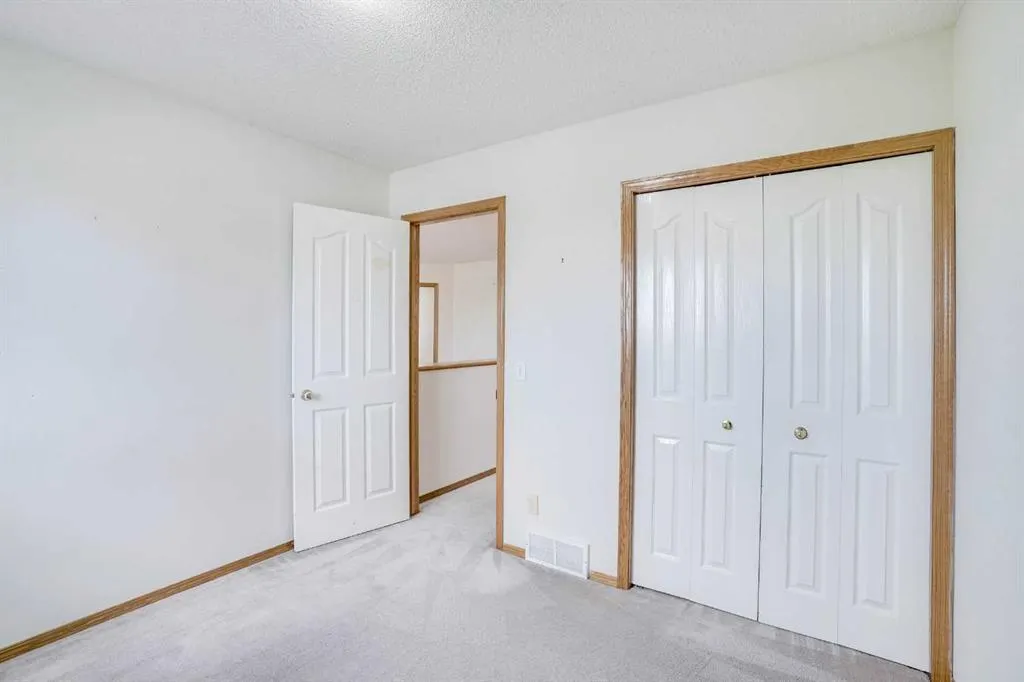 82 Edgevalley Close NW