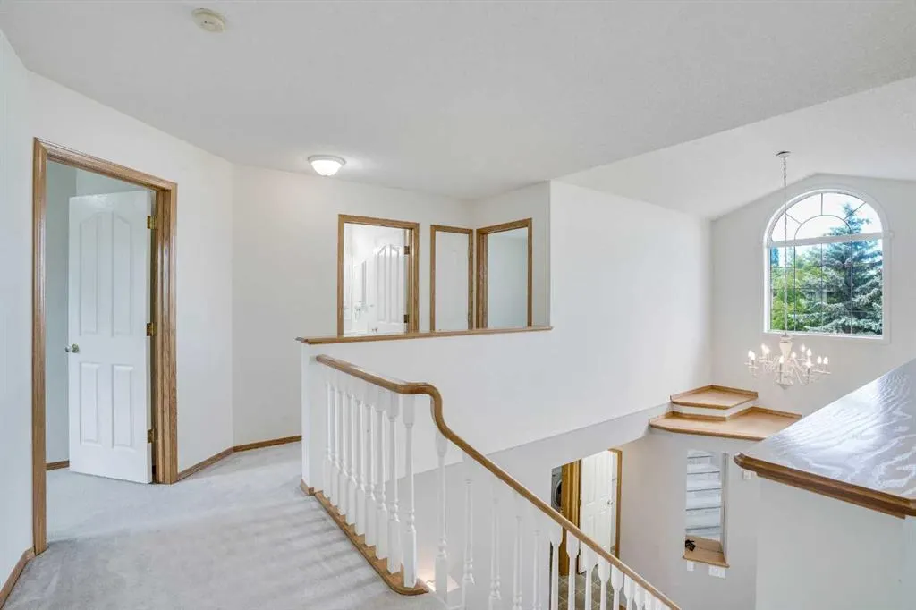 82 Edgevalley Close NW