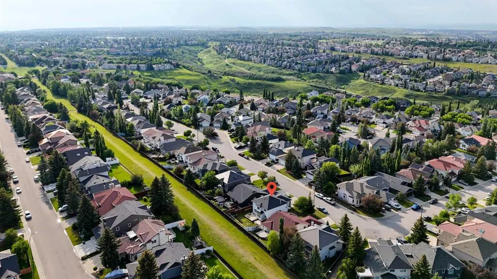 82 Edgevalley Close NW