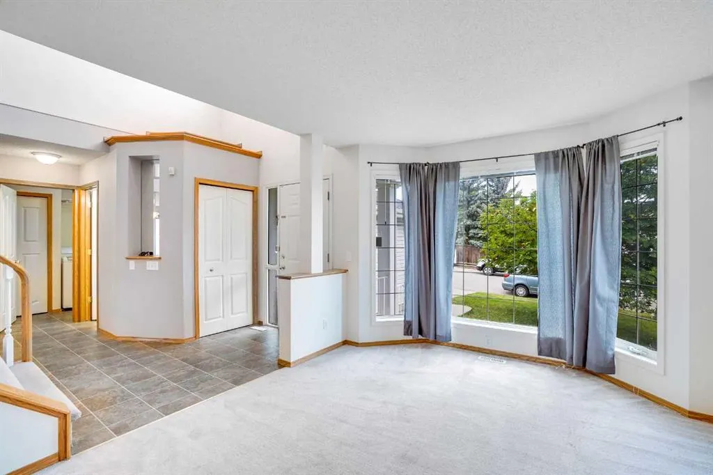 82 Edgevalley Close NW