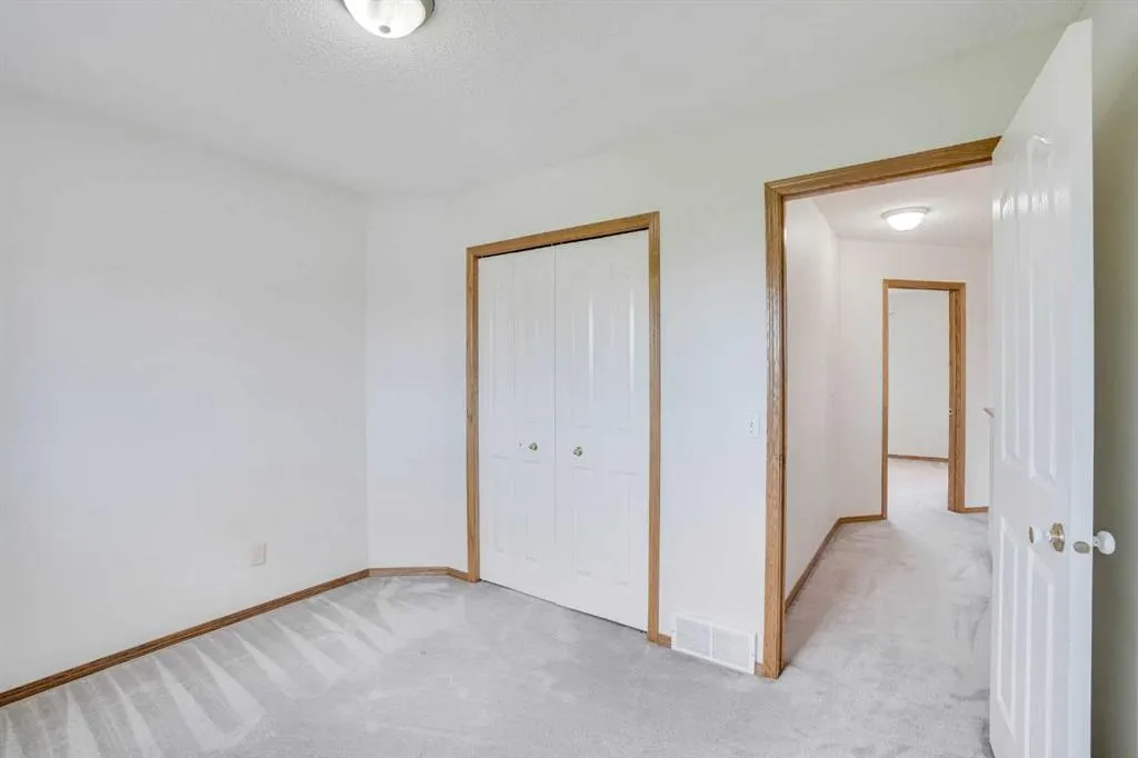 82 Edgevalley Close NW