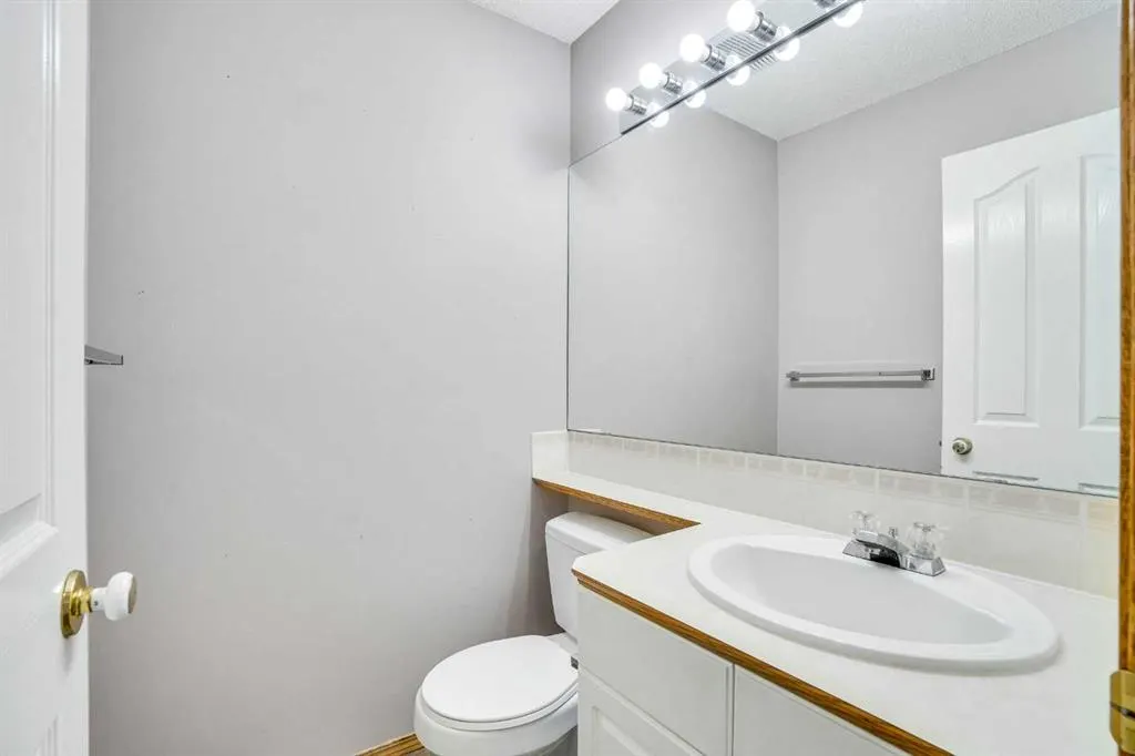 82 Edgevalley Close NW