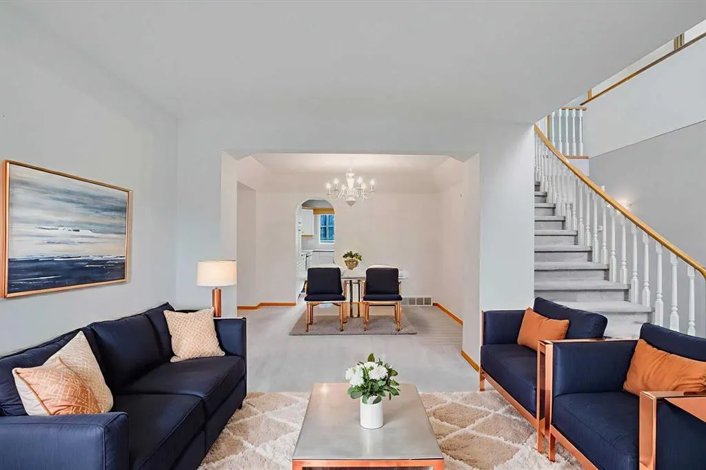 82 Edgevalley Close NW