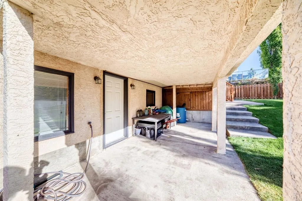 142 Edgeview Road NW