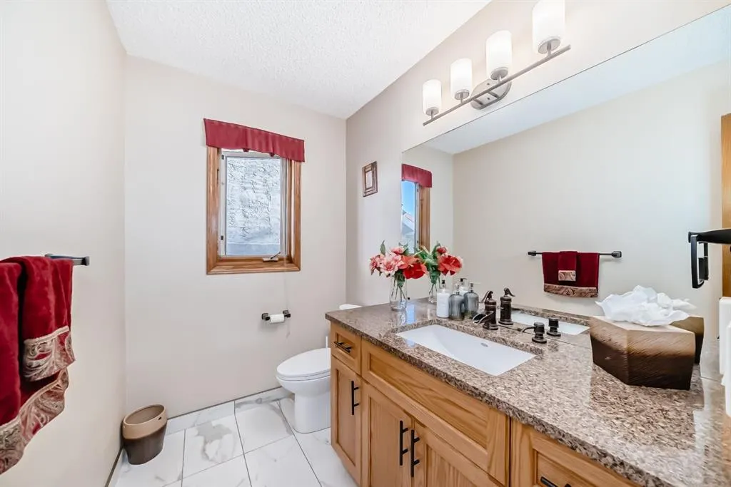 142 Edgeview Road NW