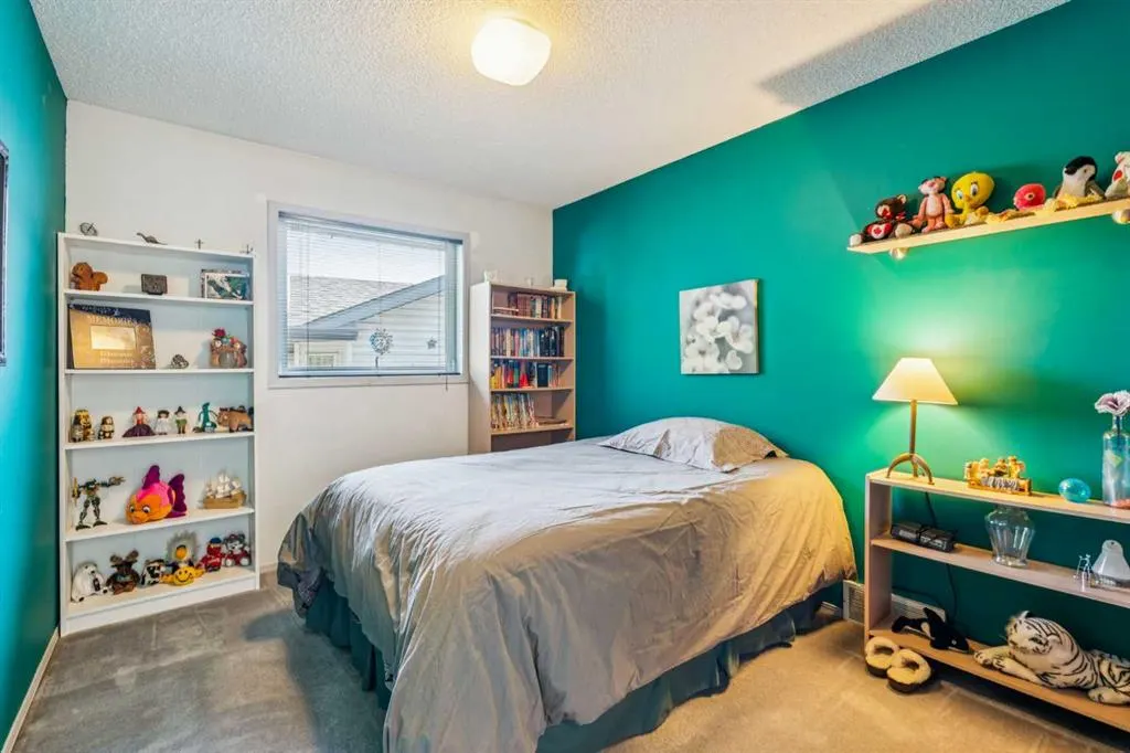 142 Elizabeth Way SE