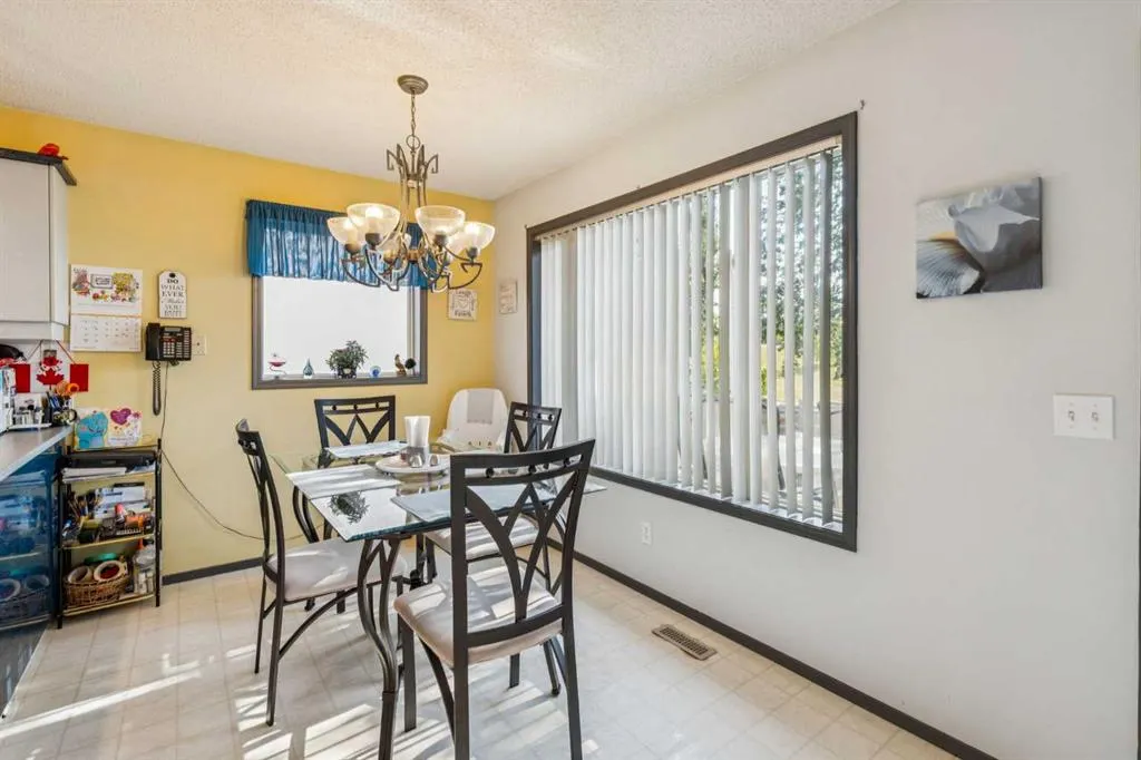 142 Elizabeth Way SE