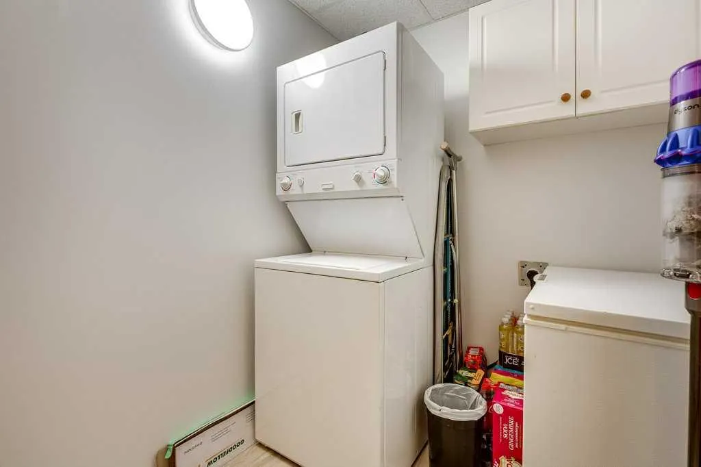 5300 48 Street, #304