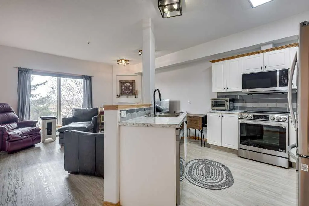 5300 48 Street, #304