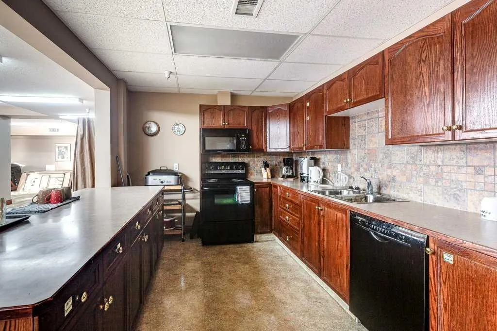 5300 48 Street, #304