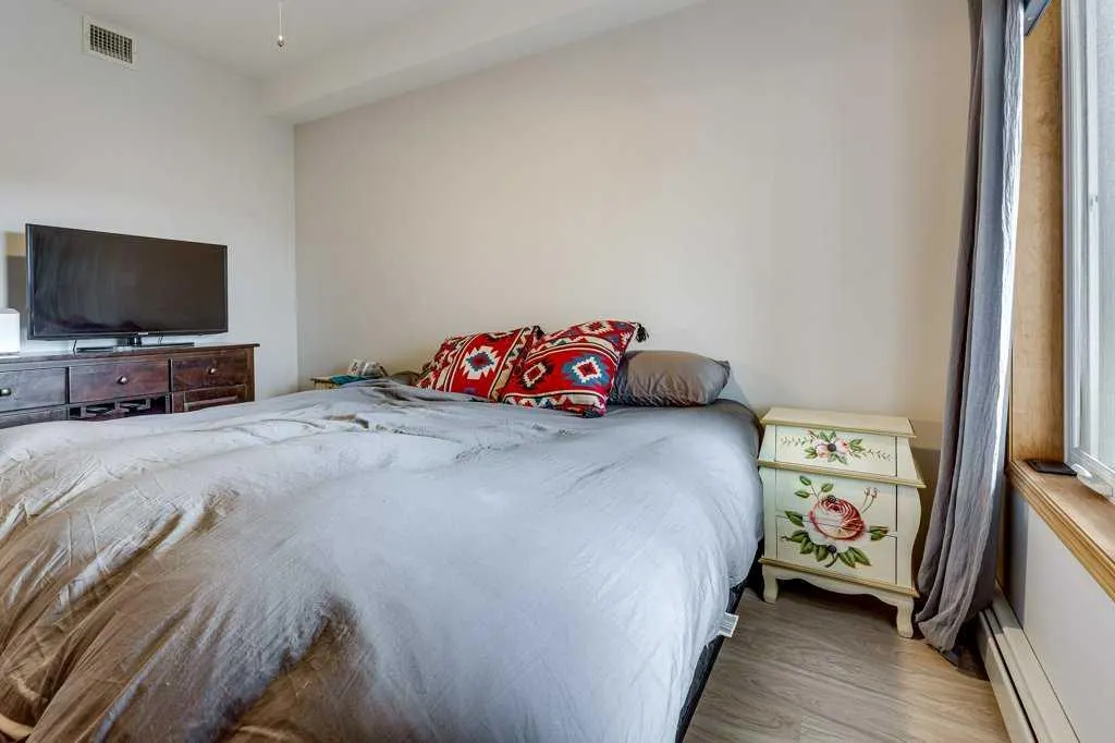 5300 48 Street, #304