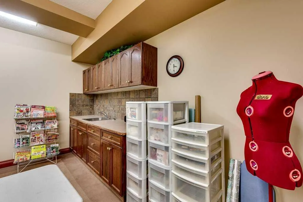 5300 48 Street, #304