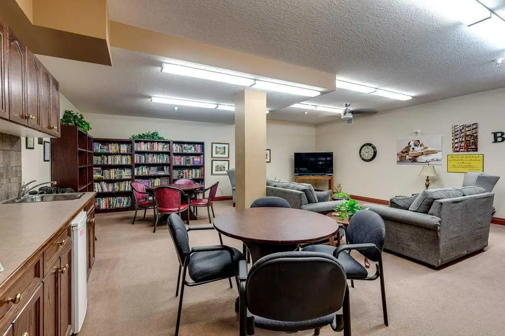 5300 48 Street, #304