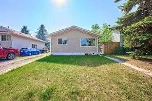 47 Doverglen Crescent SE