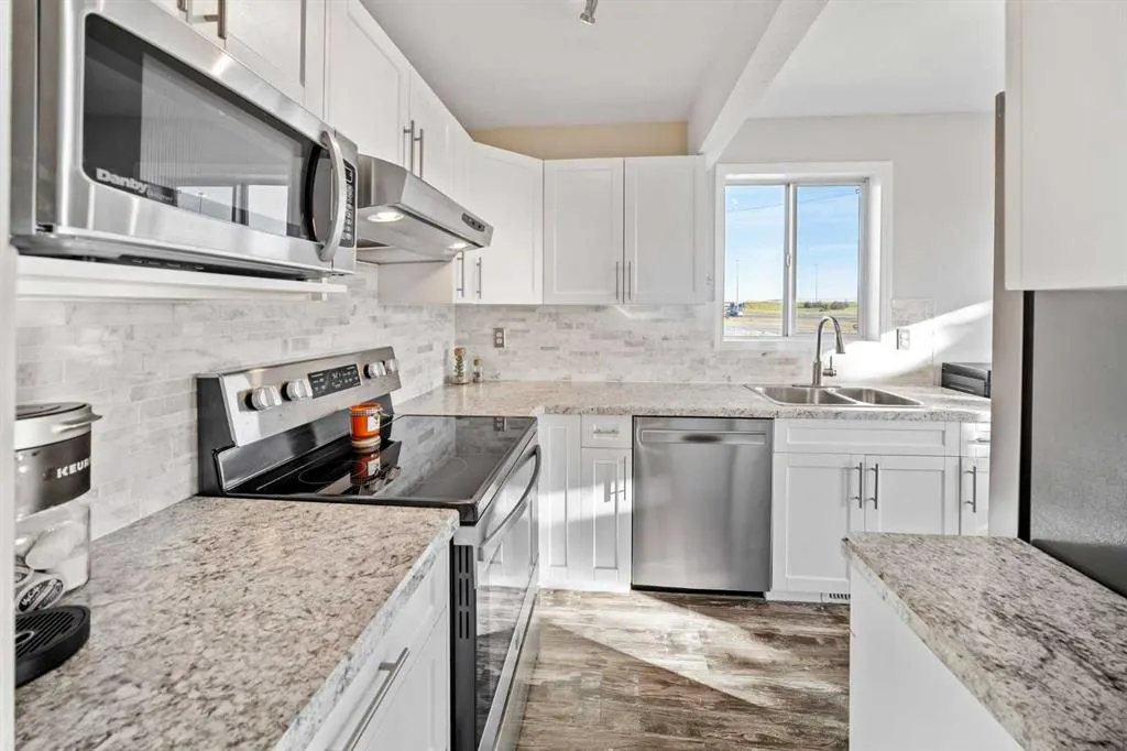 567 Edmonton Trail NE, #12