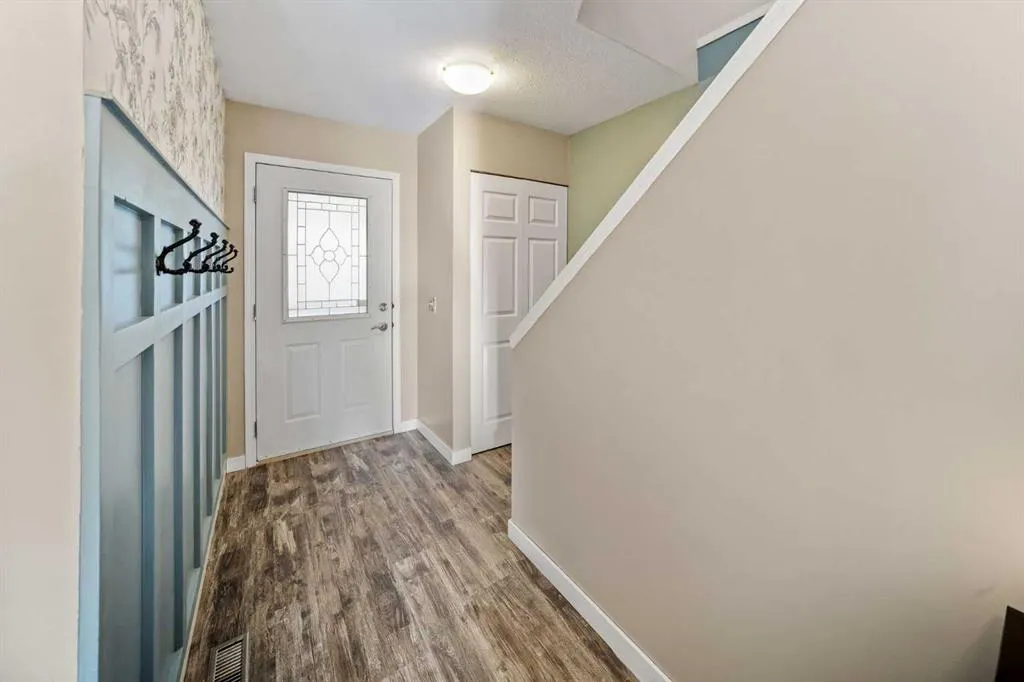 567 Edmonton Trail NE, #12
