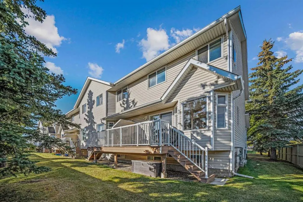 567 Edmonton Trail NE, #12