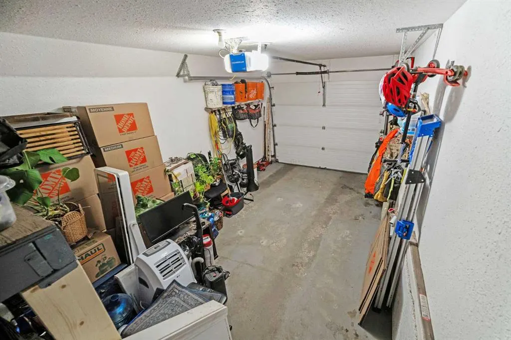 567 Edmonton Trail NE, #12
