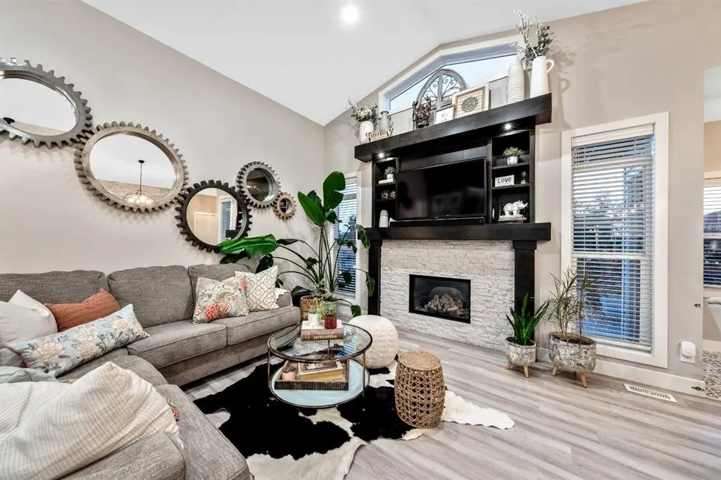 83 Hanson Drive NE