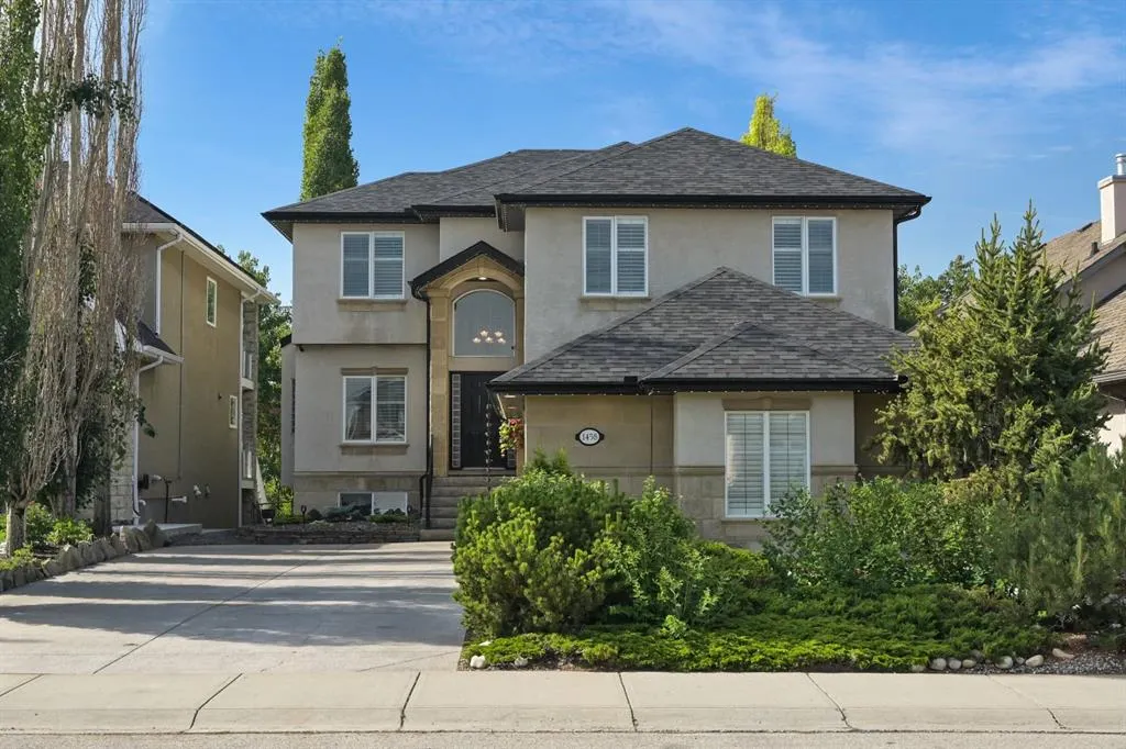 1458 Strathcona Drive SW