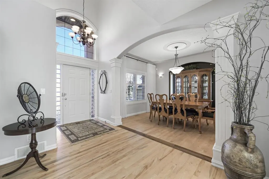 1458 Strathcona Drive SW