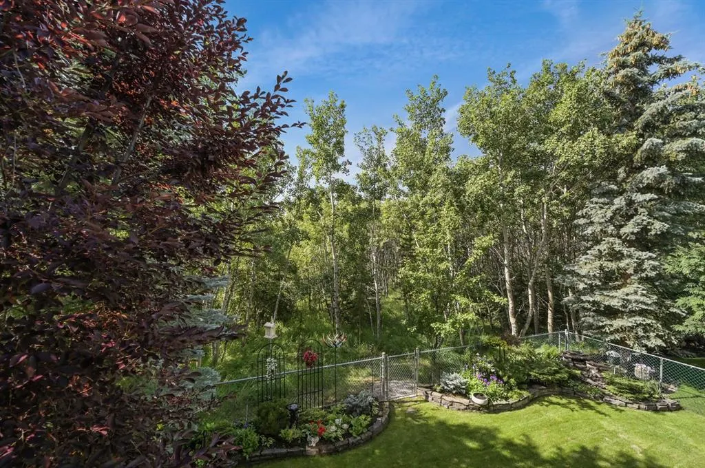 1458 Strathcona Drive SW