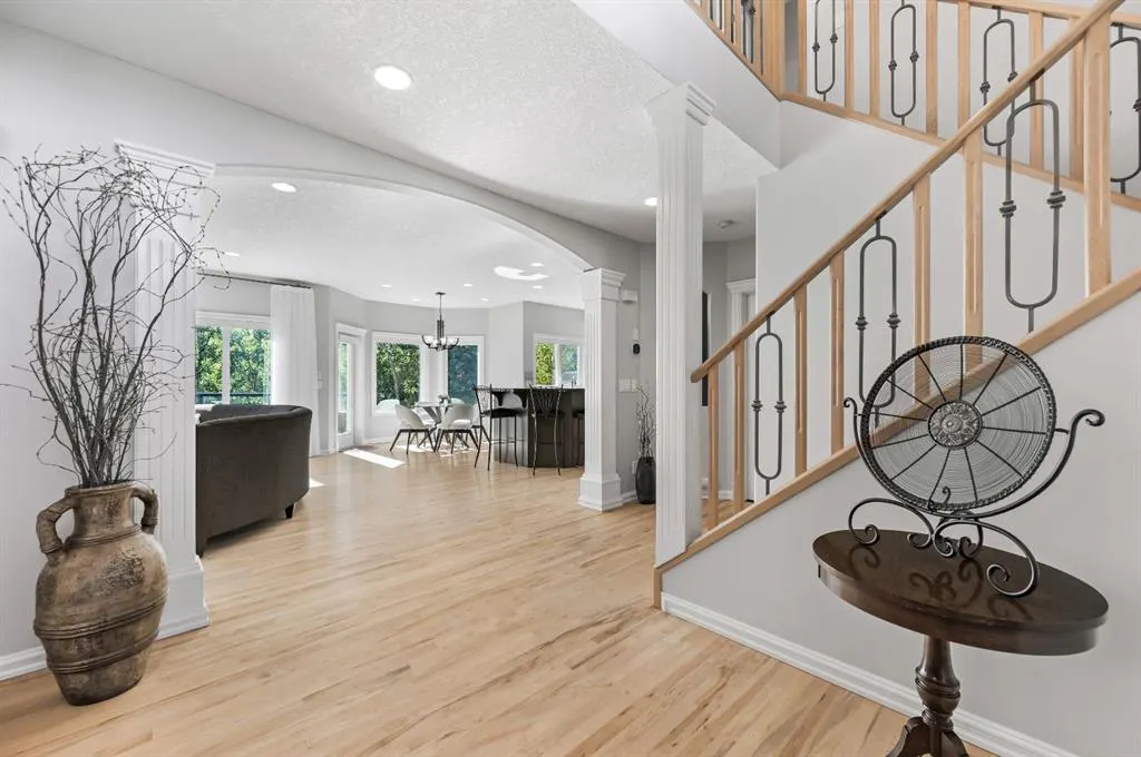 1458 Strathcona Drive SW