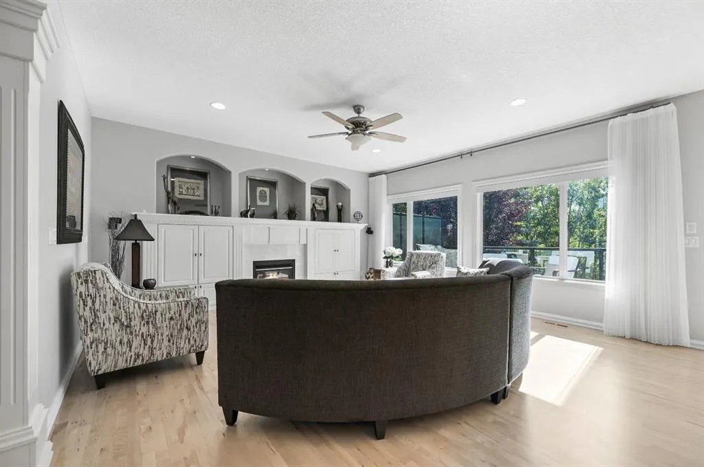 1458 Strathcona Drive SW