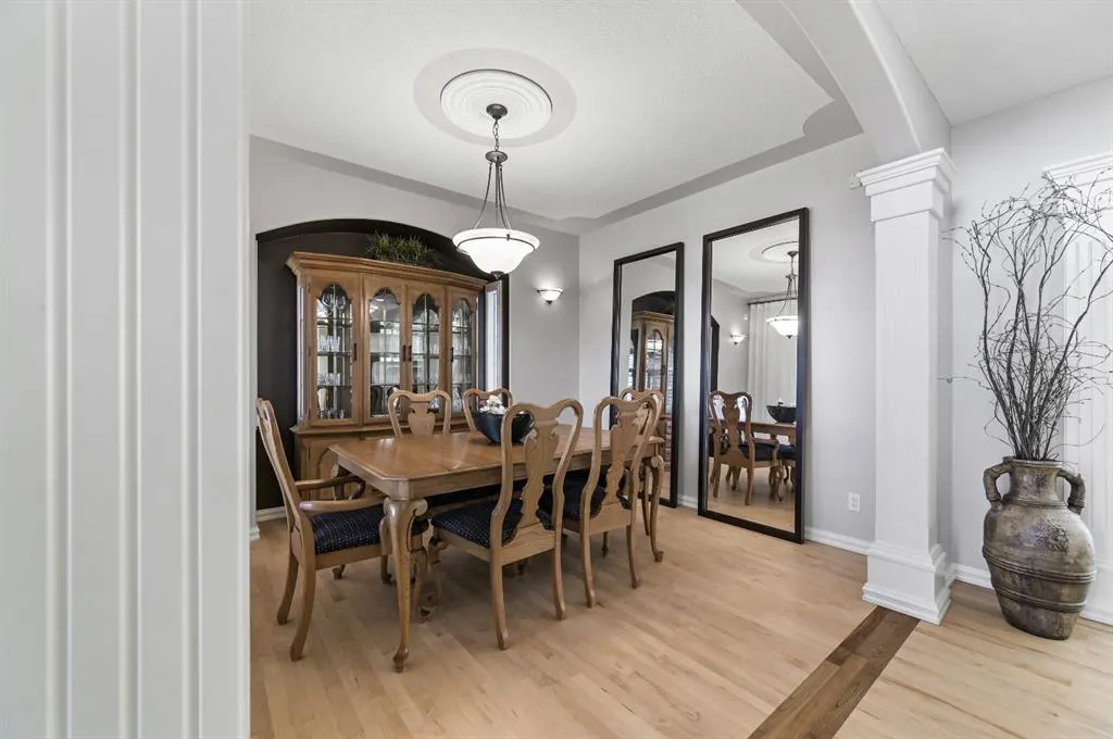1458 Strathcona Drive SW