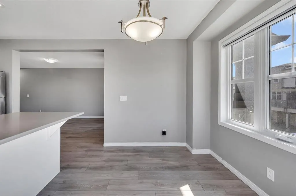 341 Cityscape Court NE