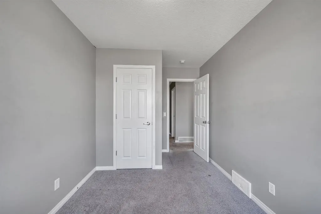 341 Cityscape Court NE