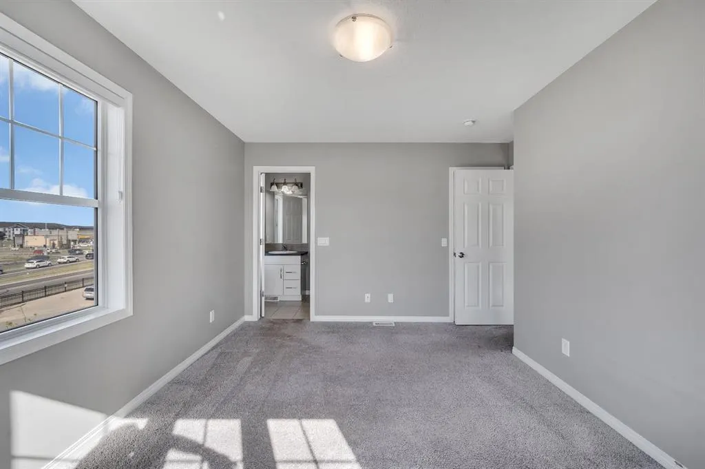 341 Cityscape Court NE