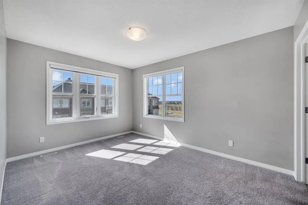 341 Cityscape Court NE