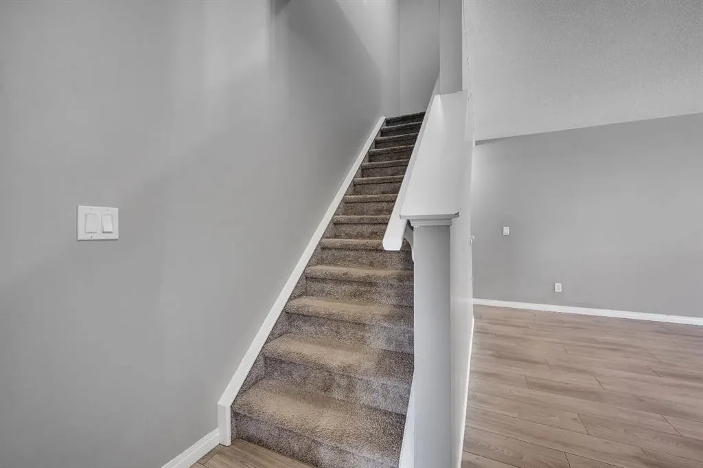341 Cityscape Court NE