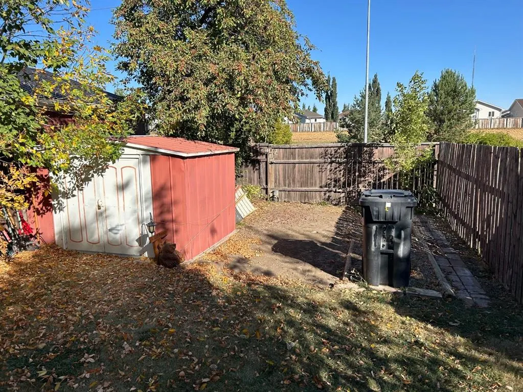 114 Eagle Road N
