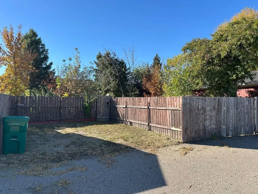 114 Eagle Road N