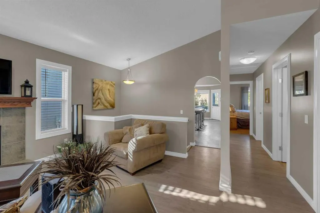 266 Canals Circle SW