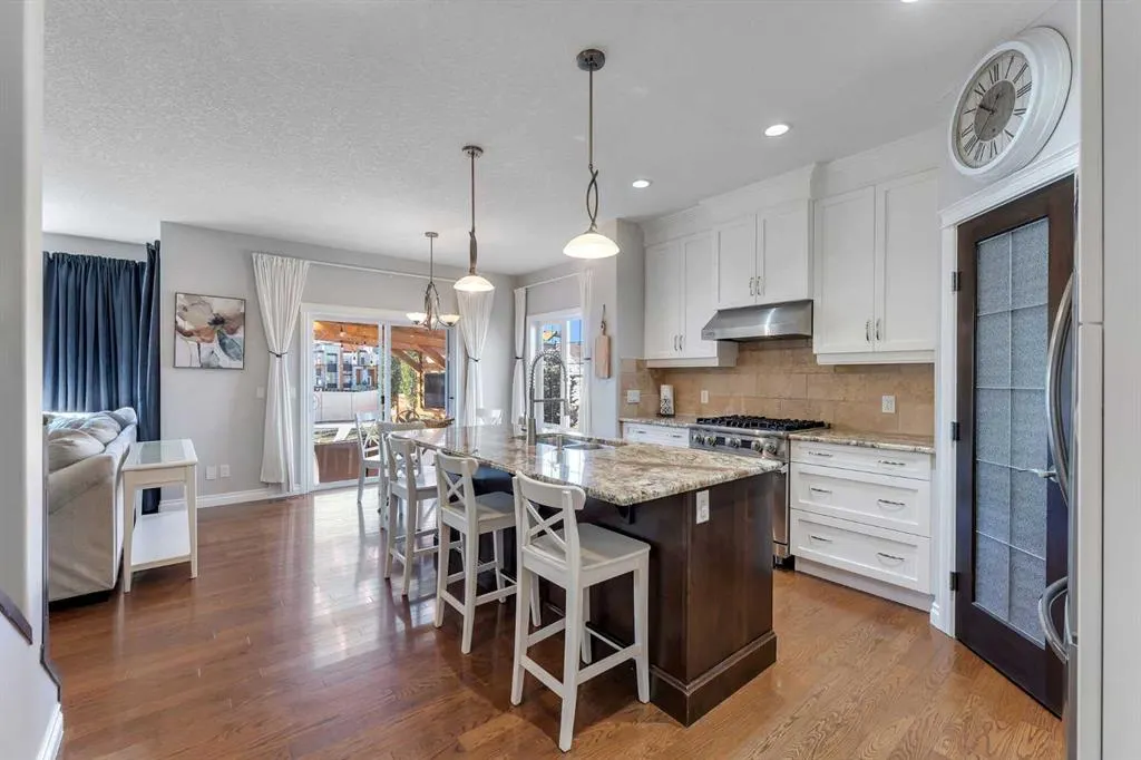 101 Bayside Court SW