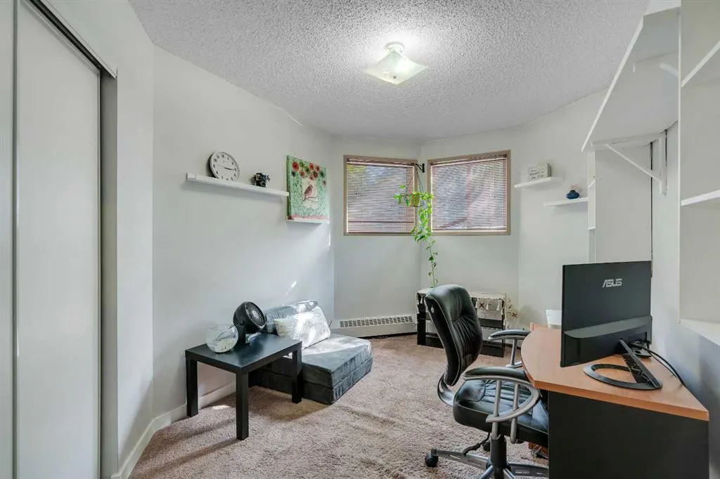 11 Dover Point SE, #104